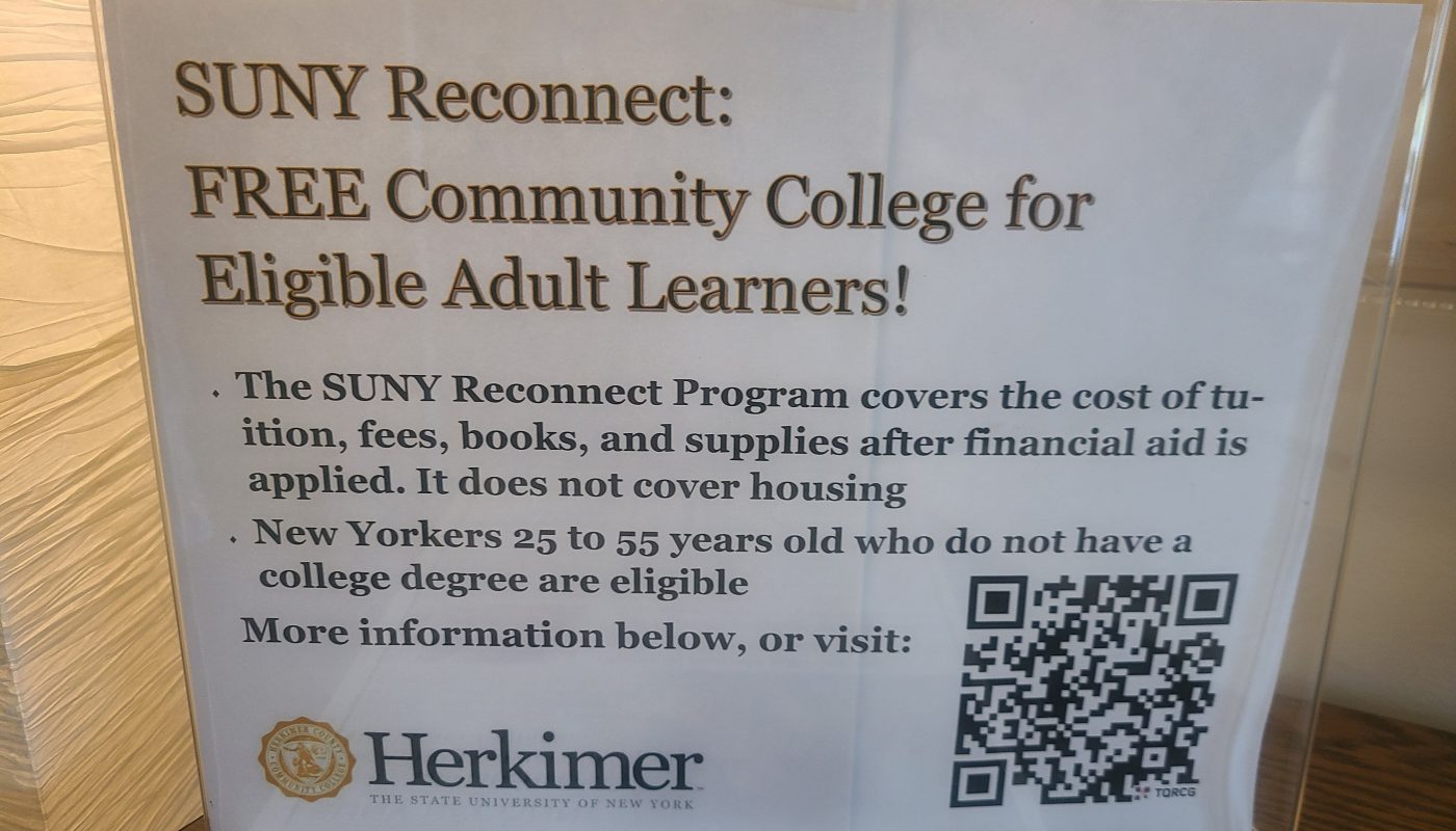 Photo showing SUNY Reconnect Placard